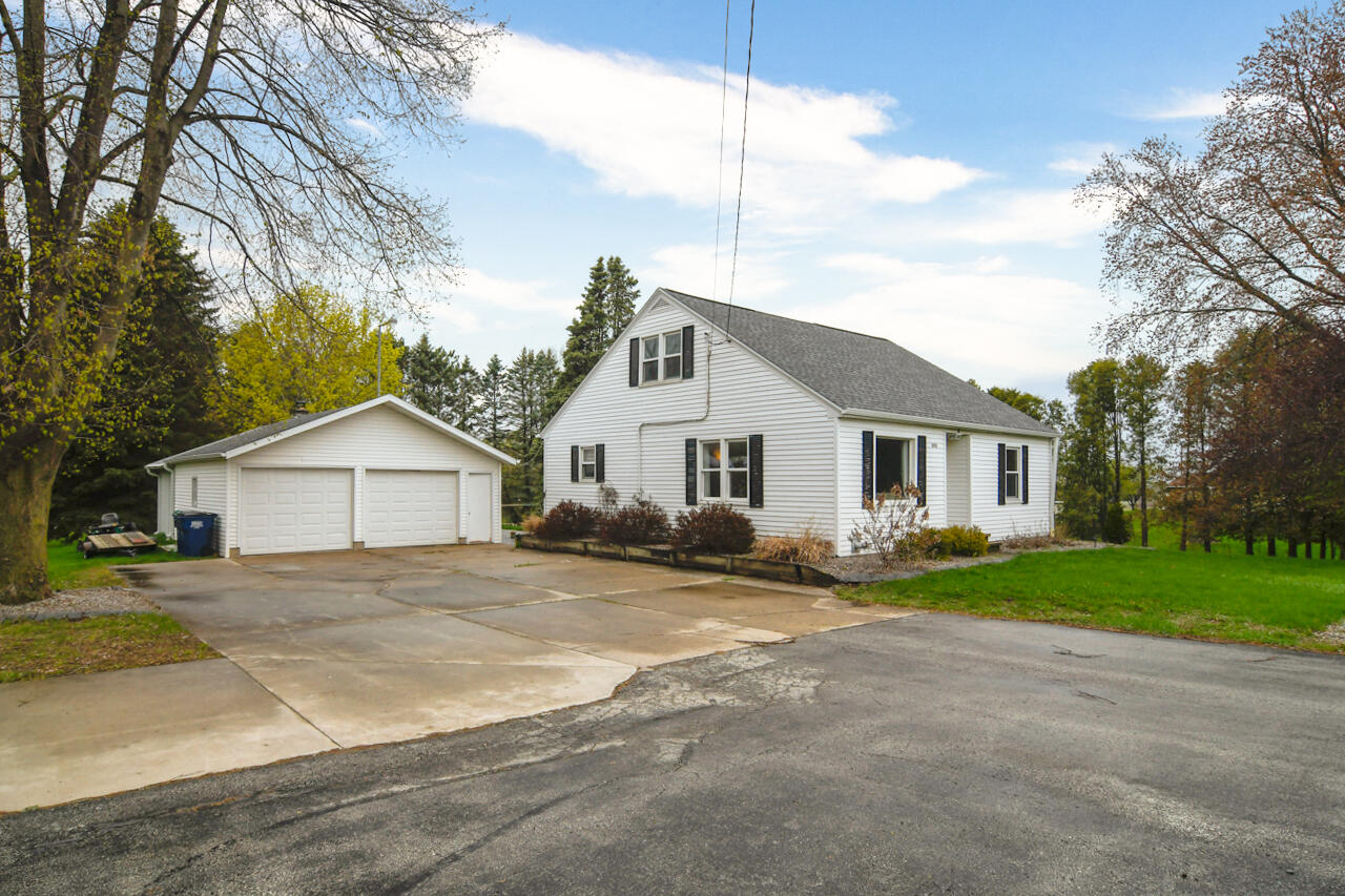 Front/Garage