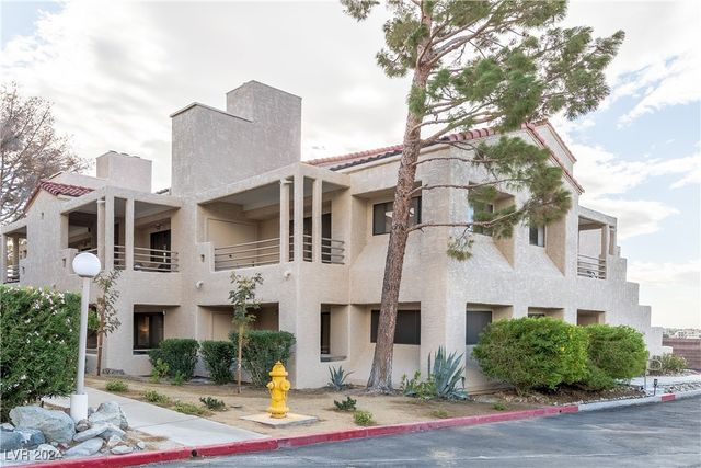 $257,000 | 3859 Desert Marina Drive, Unit 257 | Laughlin Bay Village