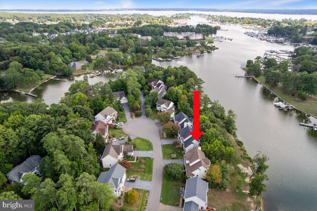 Great location just minutes from Solomons Island!