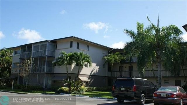 $195,000 | 4900 Washington Street, Unit 305 | Hillcrest