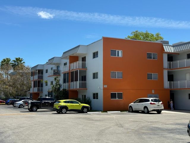 $2,200 | 11307 Southwest 200th Street, Unit 310B | South Miami Heights