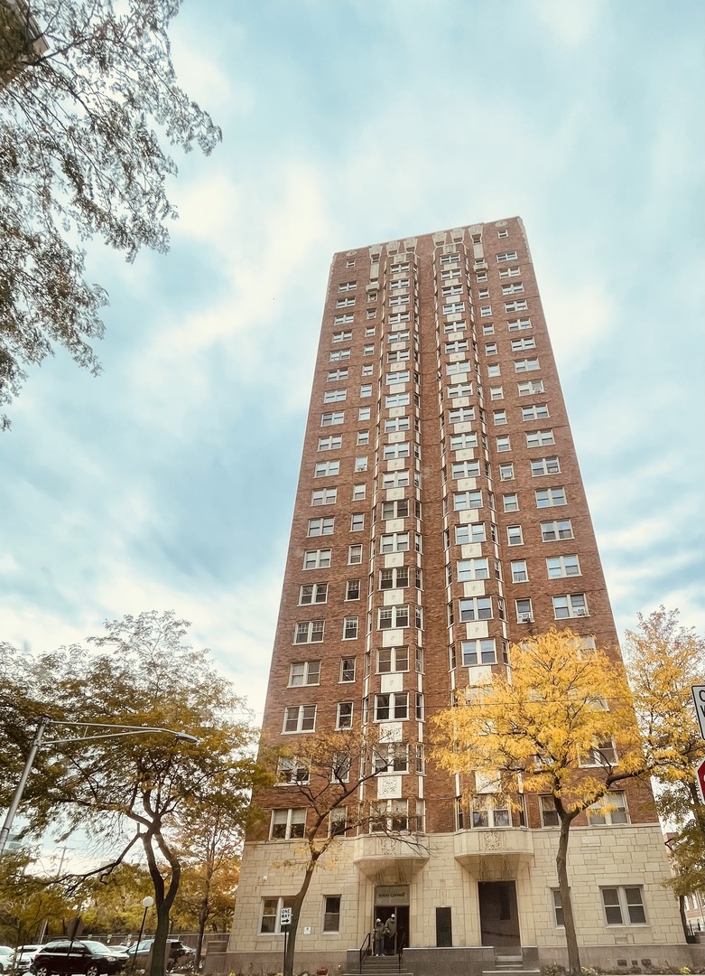 a view of a large building