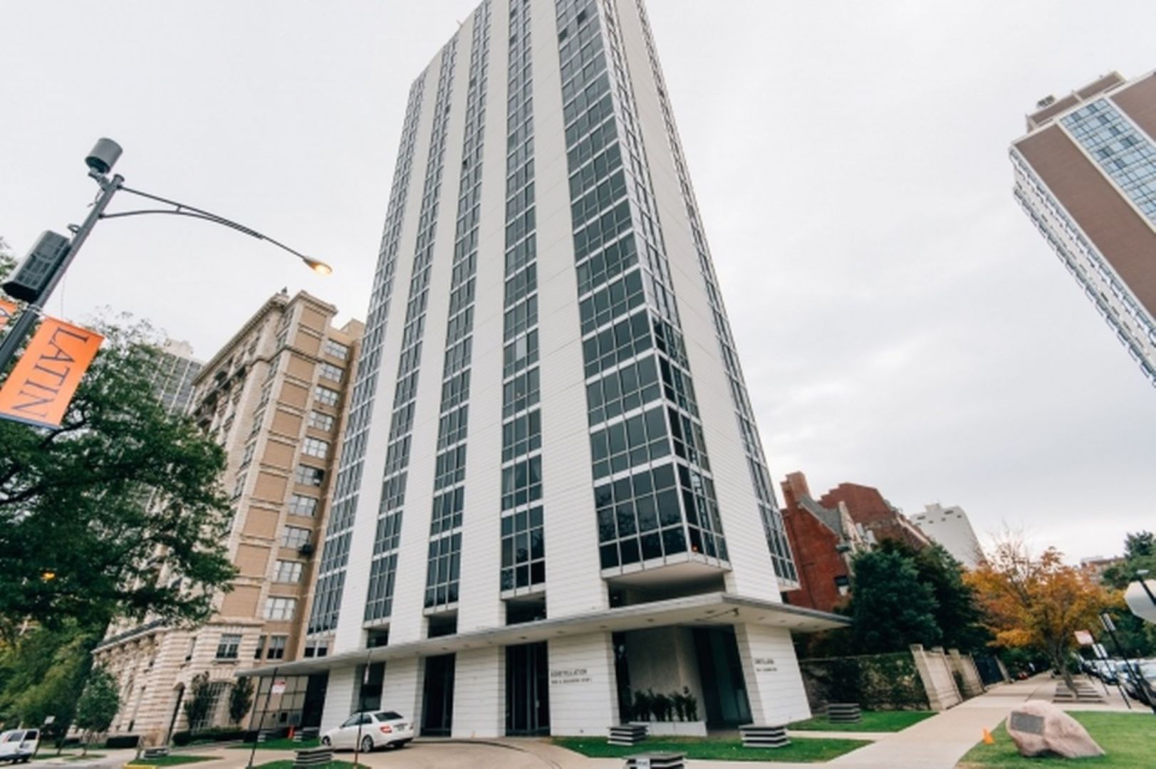 a view of a tall building