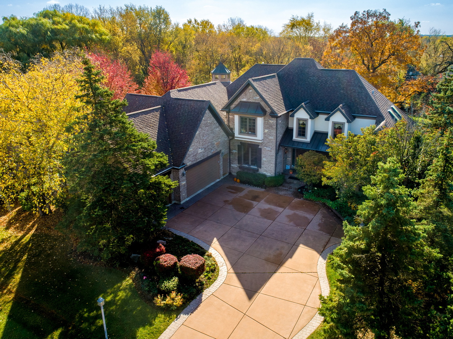 a view of a house with garden