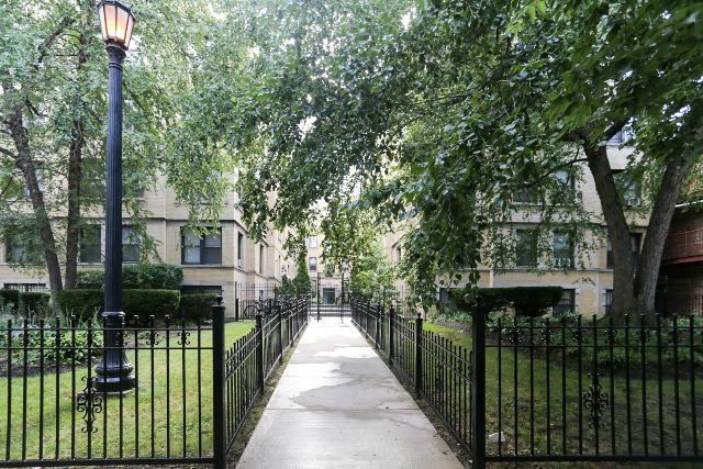 a view of a house with a street view