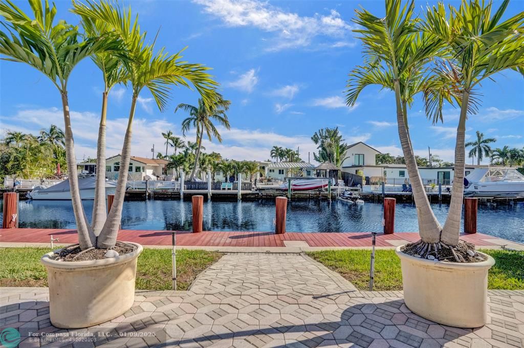 Welcome to the dock of 730 SE 3rd Terrace Pompano Beach.....just a short boat ride to the Intracoastal and Ocean.