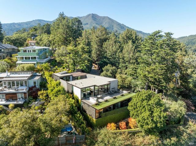 $8,250,000 | 185 Summit Avenue | Middle Ridge