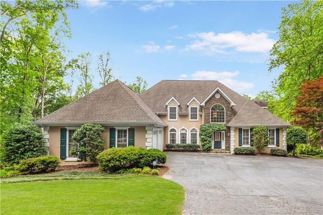 $1,079,000 | 4607 Chapel Hill Road