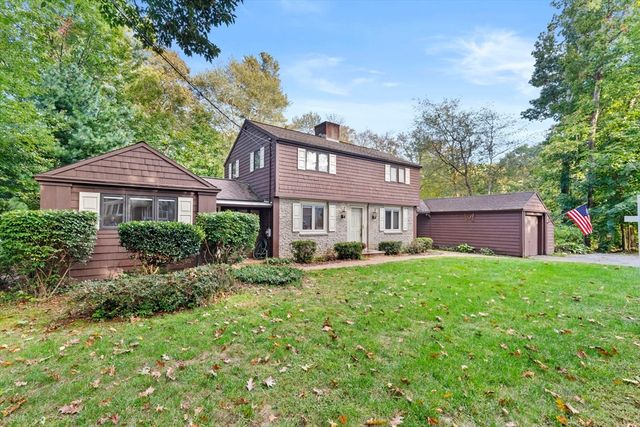 $624,999 | 186 Colonel Hunt Drive | Abington