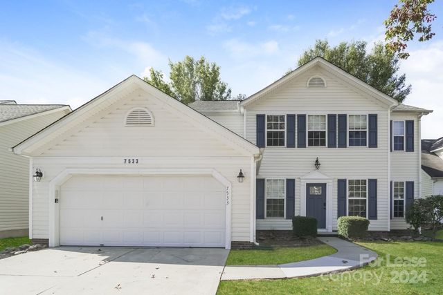 $2,295 | 7533 Sparkleberry Drive | Holly Park