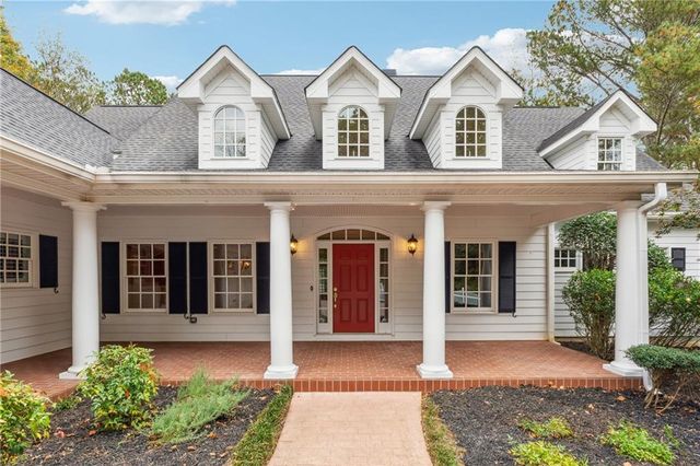 $1,350,000 | 220 Spring Branch Drive