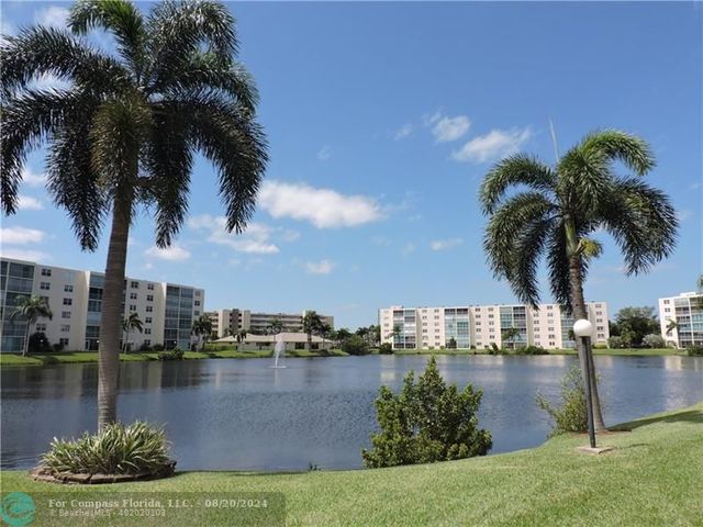 $275,000 | 111 Southeast 3rd Avenue, Unit 606 | Dania Beach