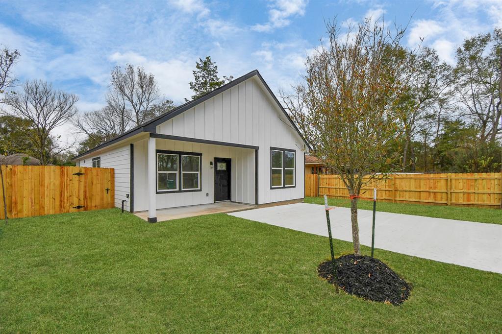 a house view with a garden space