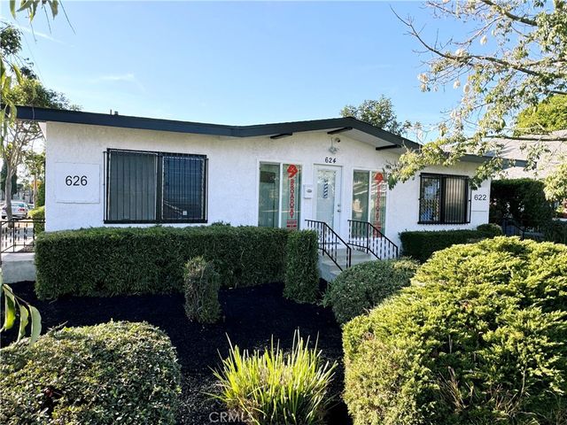 $899,900 | 626 South Broadway | Santa Ana Central Historic District