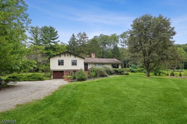 $593,000 | 408 Schooleys Mountain Road | Washington Township - Morris County