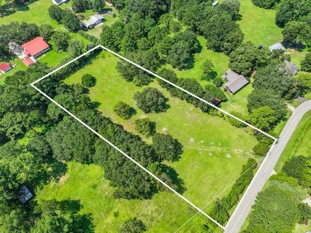 $230,000 | 999 Robin Kay Road