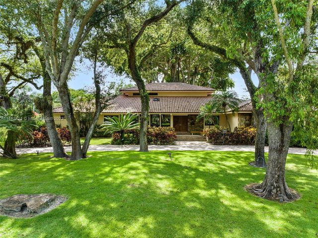 $13,900,000 | 9490 Old Cutler Lane | Coral Gables