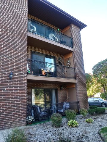 $179,900 | 15724 Revere Court, Unit C | Oak Forest