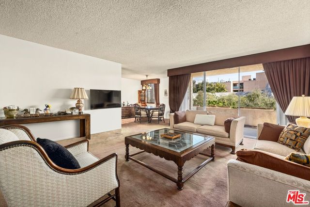 $850,000 | 7309 Franklin Avenue, Unit 304 | Sunset Strip-Hollywood Hills West