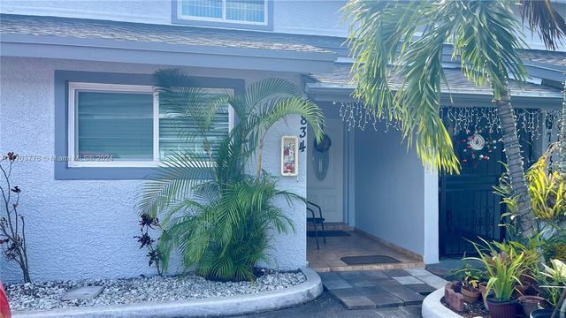 $405,000 | 7834 West 10th Avenue, Unit 7834 | Hialeah