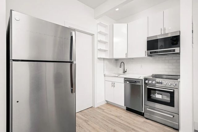 $4,624 | 248 Broome Street, Unit 14S | Lower East Side