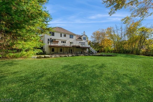 $1,400,000 | 20 Crestview Lane | Sparta