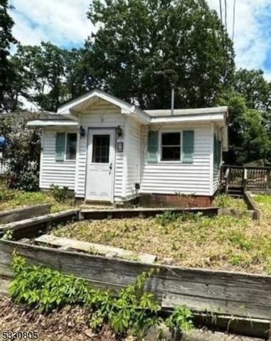 $1,950 | 14 Gleason Road | Hewitt