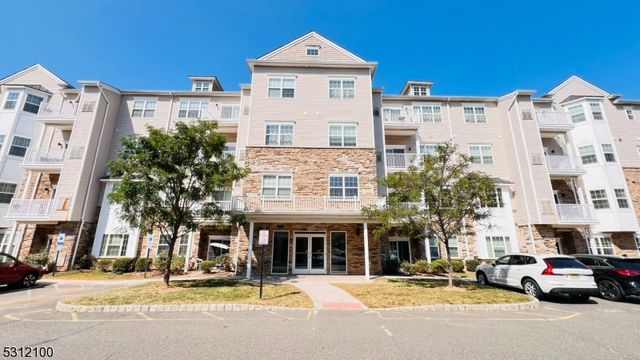 $2,600 | 425 Tower Boulevard, Unit 425 | Piscataway