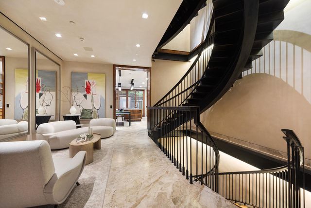 $19,800,000 | 61 East 80th Street | Upper East Side