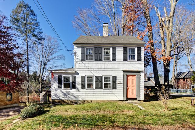 $330,000 | 8 Keighley Pond Road | East Hampton