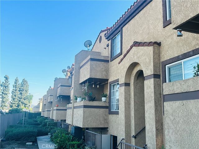 $509,900 | 8615 Beverly Boulevard, Unit 5 | Southeast LA