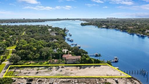 $7,750,000 | 5548 Pennock Point Road | Pennock Point