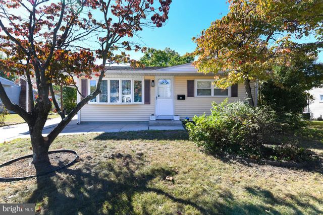 $285,000 | 18 Merion Lane | Maple Shade