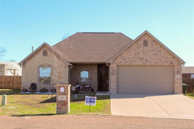 $295,000 | 129 Oak Springs Loop | Mabank