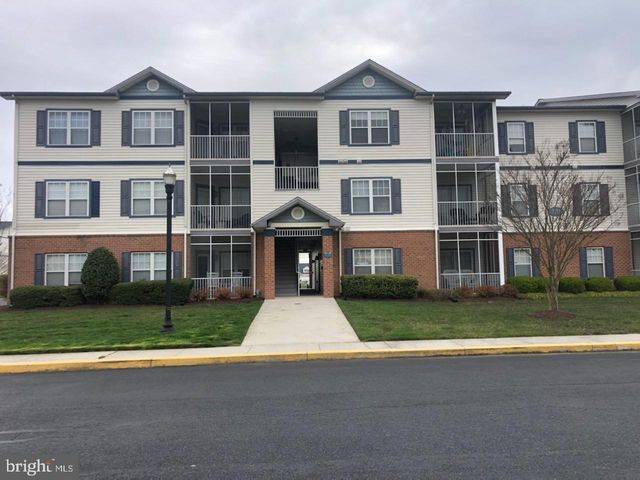 $1,600 | 17071 South Brandt Street, Unit 5302 | Villages of Five Points