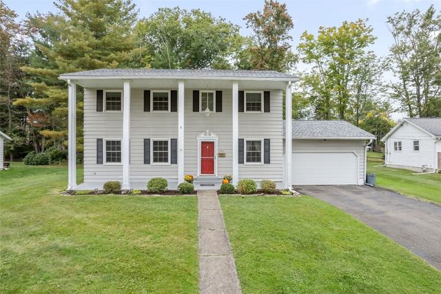 $344,900 | 1017 Knoll Drive | Endwell