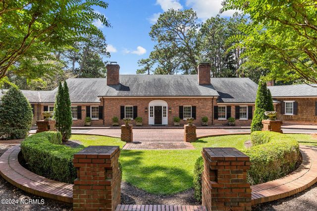 $1,850,000 | 4 Augusta Way | Pinehurst