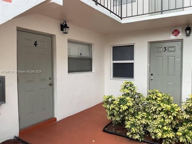 $225,000 | 3090 Coral Springs Drive, Unit 4 | Country Club