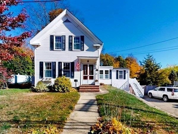 $695,000 | 1205 Pleasant Street | East Weymouth