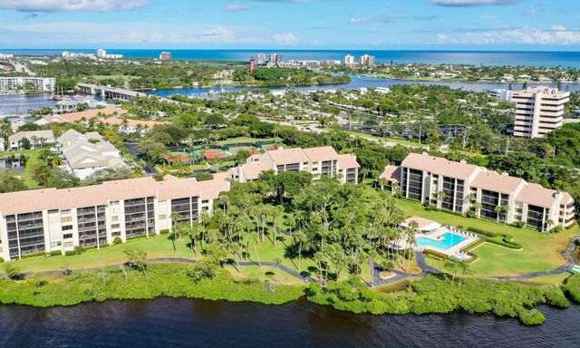 $650,000 | 1000 North Us Highway, Unit BE402 | Jupiter Harbour