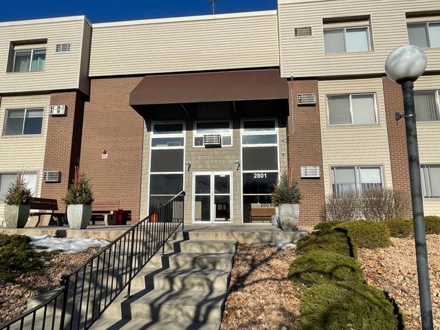 $130,000 | 2801 Flag Avenue North, Unit 203 | Sunny Hollow