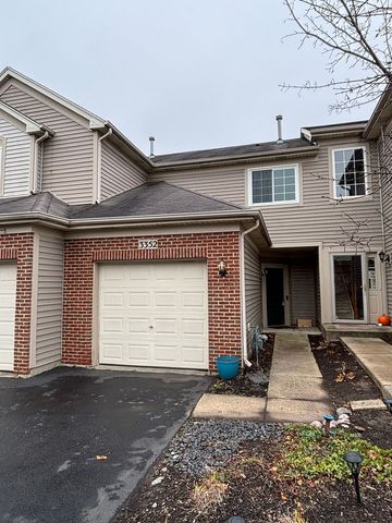 $2,200 | 3352 Blue Ridge Drive, Unit 3352 | Carpentersville