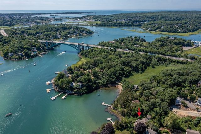 $2,295,000 | 7 Cove Way | West Gloucester