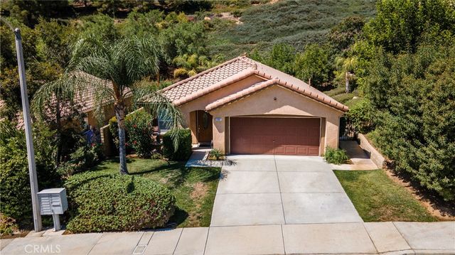 $799,000 | 29807 Cambridge Avenue | Castaic