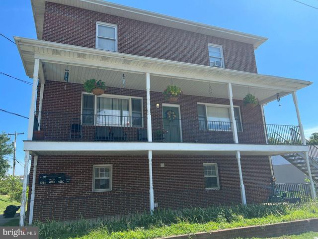 $1,550 | 409 Willis Street, Unit A | Downtown Fredericksburg