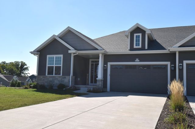 $529,900 | N62-w21715 Augusta Parkway | Menomonee Falls