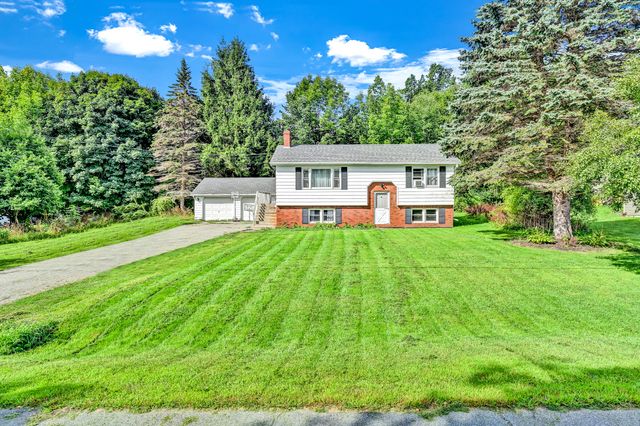 $275,000 | 7 Tanning Brook Road | Manchester