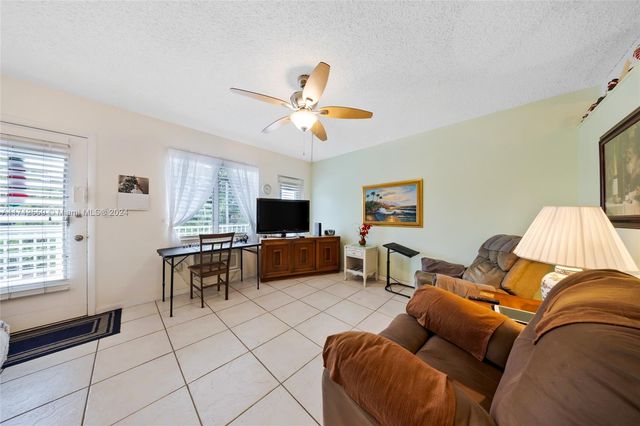 $77,000 | 15610 Northeast 6th Avenue, Unit 24D | Golden Glades