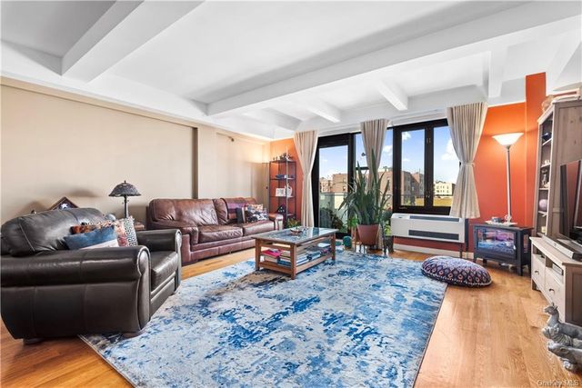 $1,450,000 | 35-40 30th Street, Unit 5A | Astoria