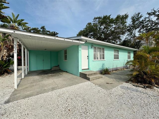 $990,000 | 5026 Calle Minorga | Siesta Key